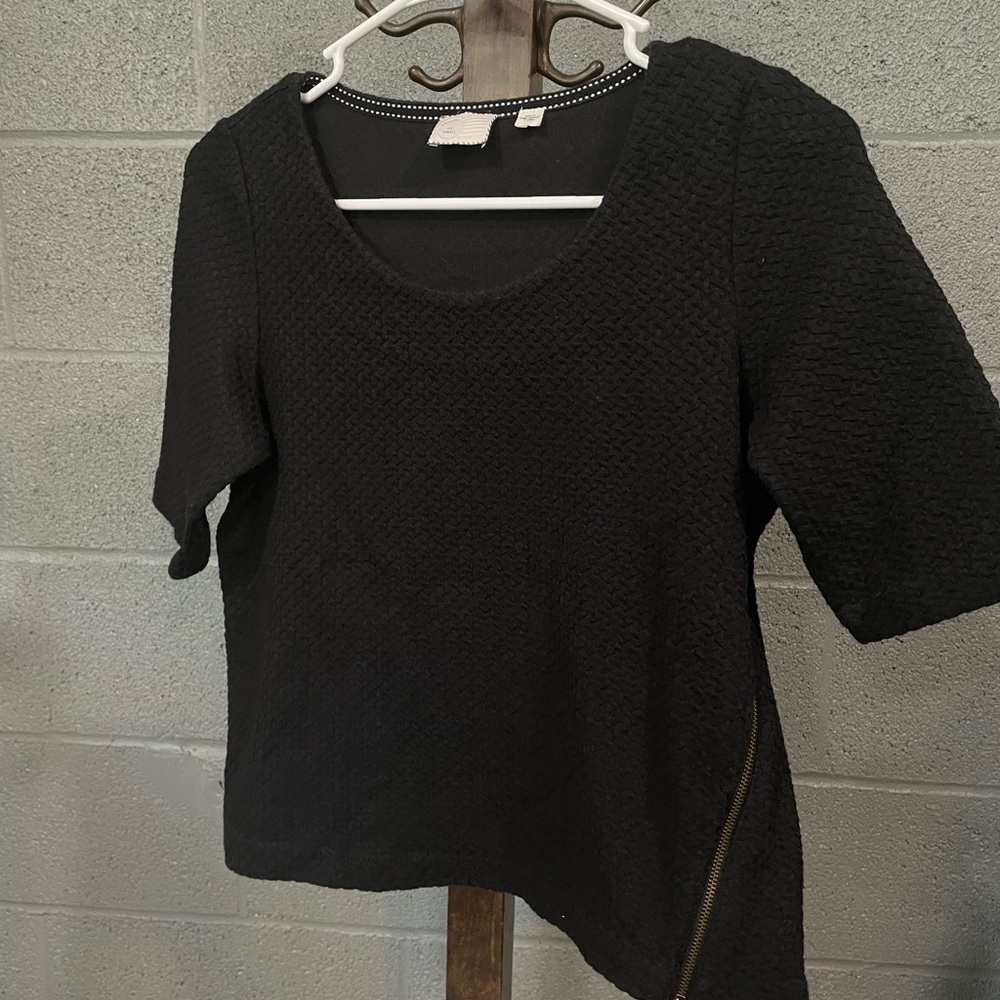 Elegant Black Women's Top - Picture 6 of 6